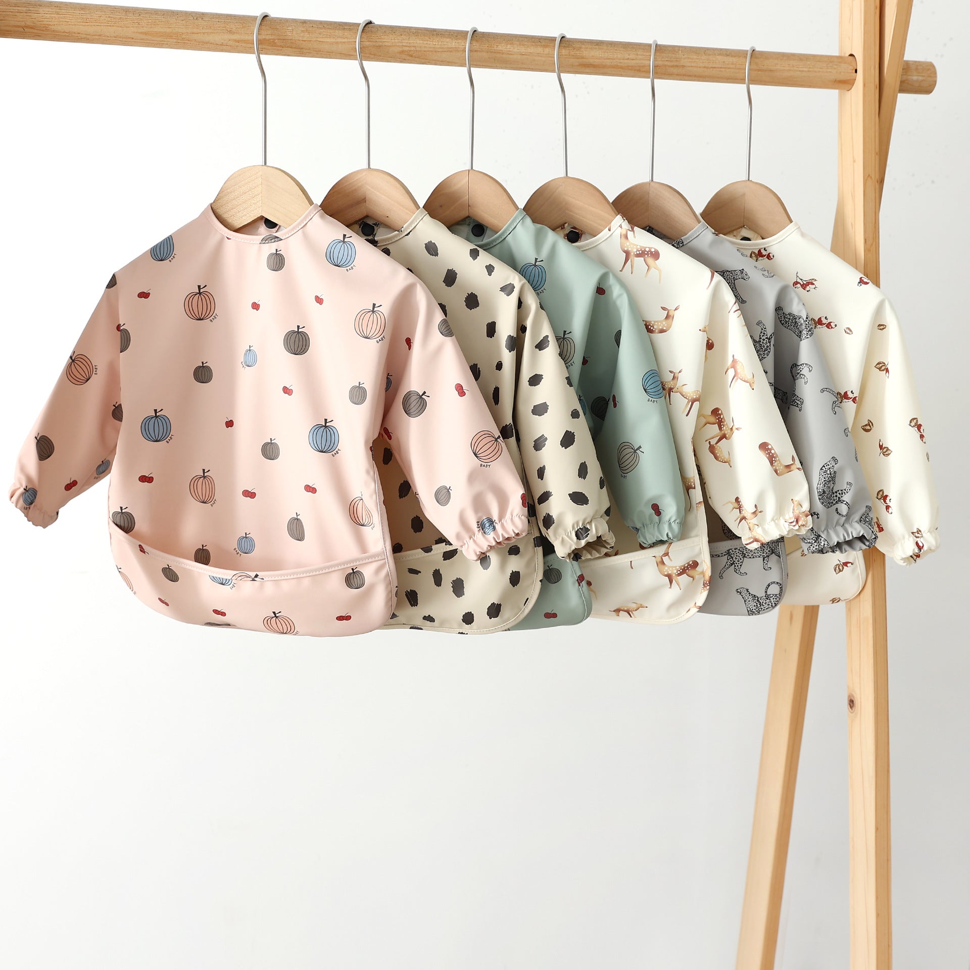 exhibition of all the available baby bibs with different colors and styles